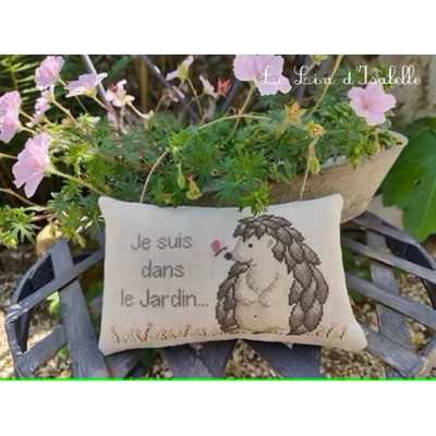 JE SUIS DANS LE JARDIN